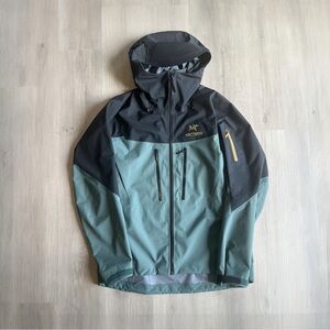 Arc'teryx Beta Jacket Black Magic Gold Green Men's Large Coat BNWT